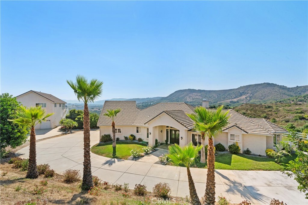 23505 Carancho Road  Temecula CA 92590 photo