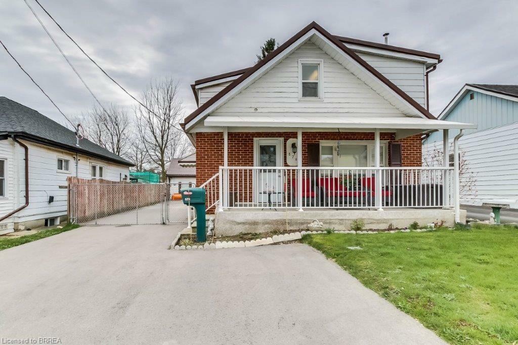 Property Photo:  570 Henry Street  ON N4S 1X7 