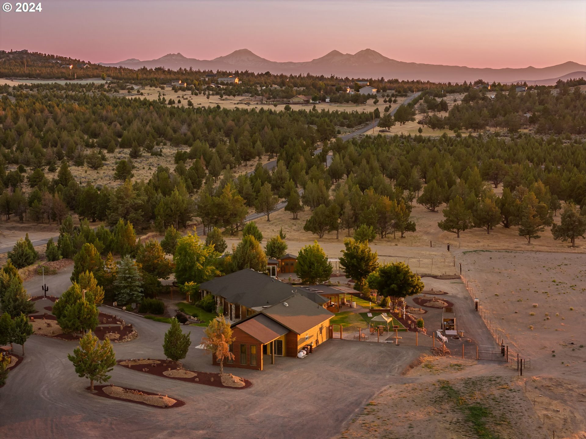 Property Photo:  8101 SW Desert Sage Ln  OR 97753 