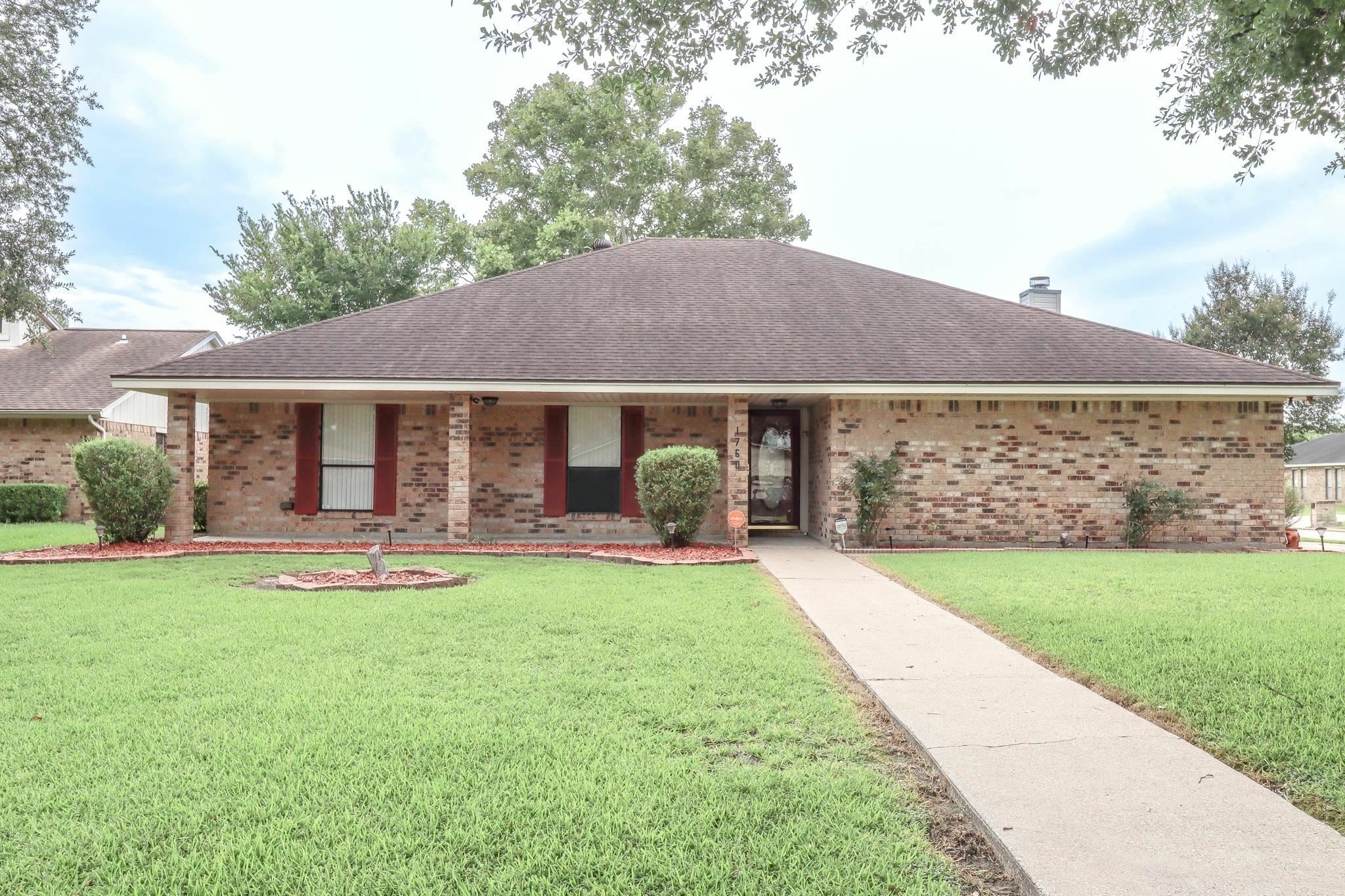 Property Photo:  1760 Bryant Way  TX 77706 