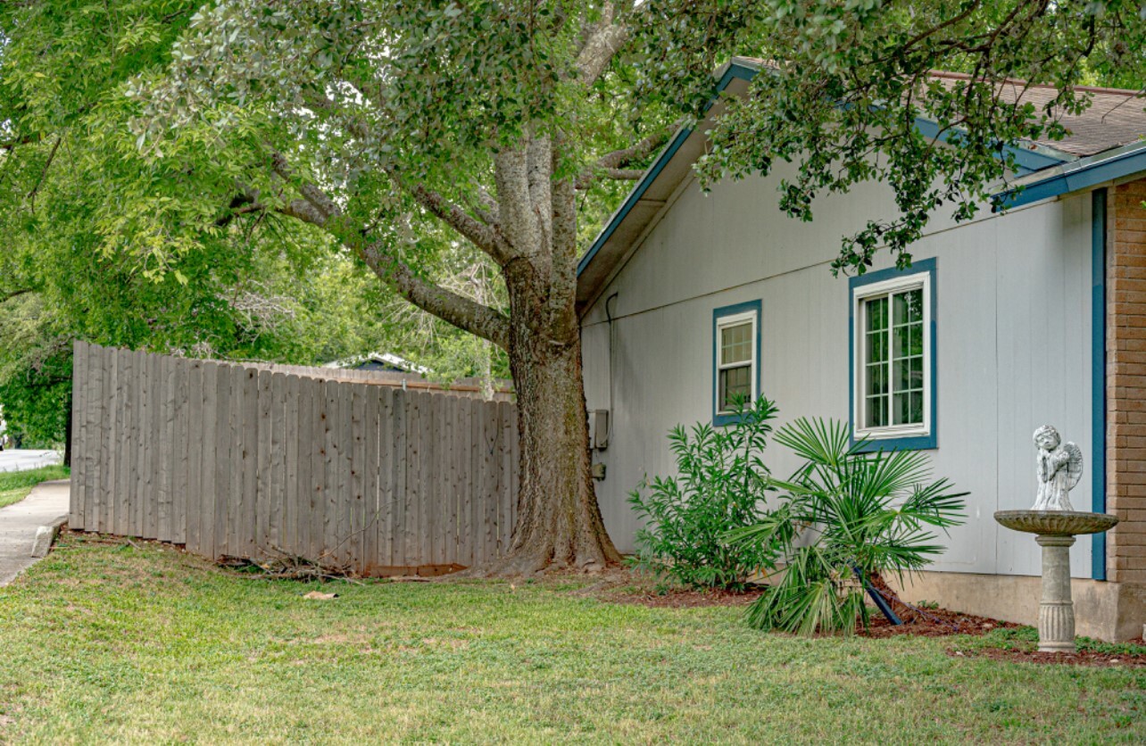 Property Photo:  601 Great Britain Boulevard  TX 78748 