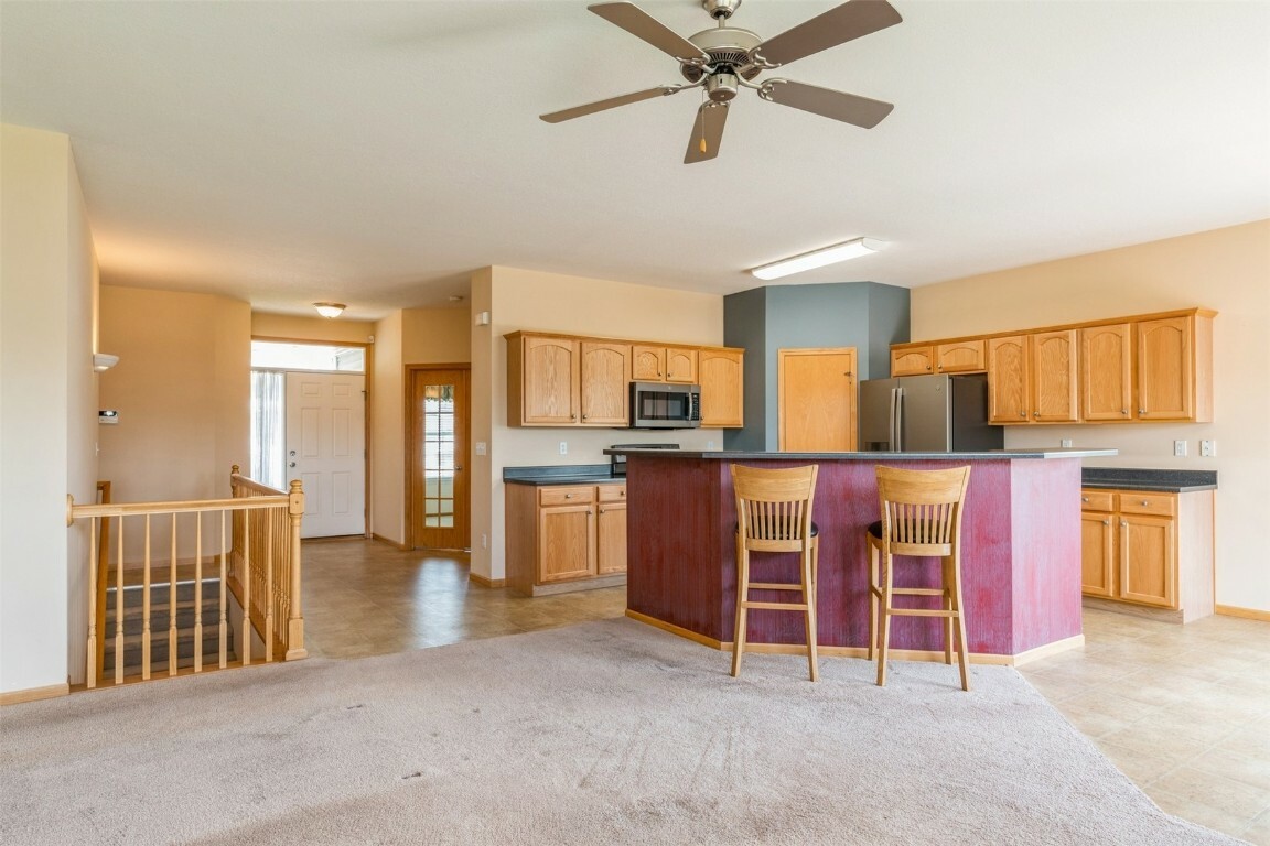 Property Photo:  1757 Hunters Creek Way  IA 52302 