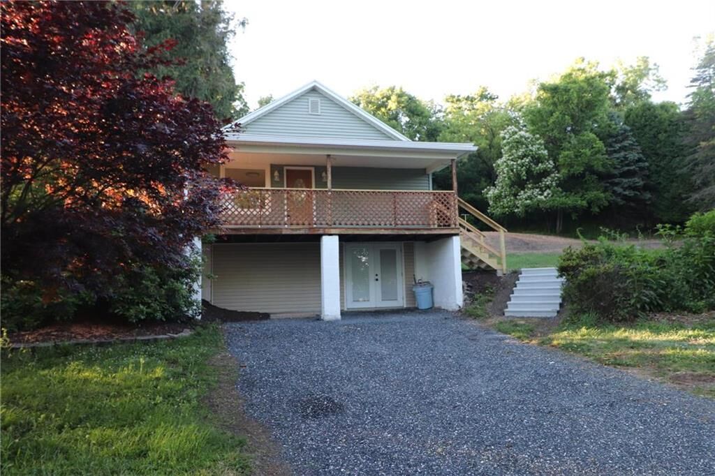 Property Photo: 1564 Indian Hill Road PA 18235