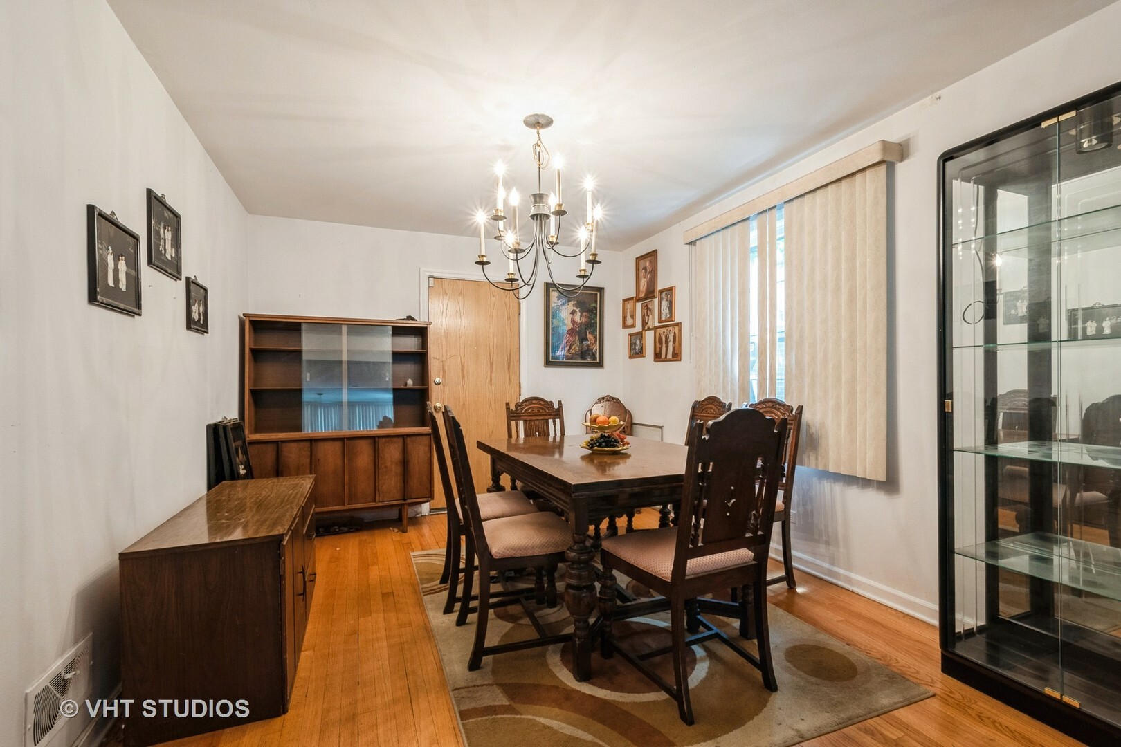 Property Photo:  3139 W Jarlath Street  IL 60645 