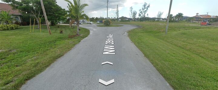 Property Photo: 2327 NW 39th Avenue FL 33993