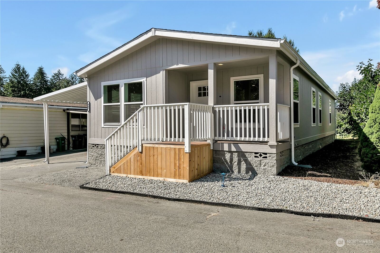 Property Photo: 1111 Archwood Drive SW 407 WA 98502