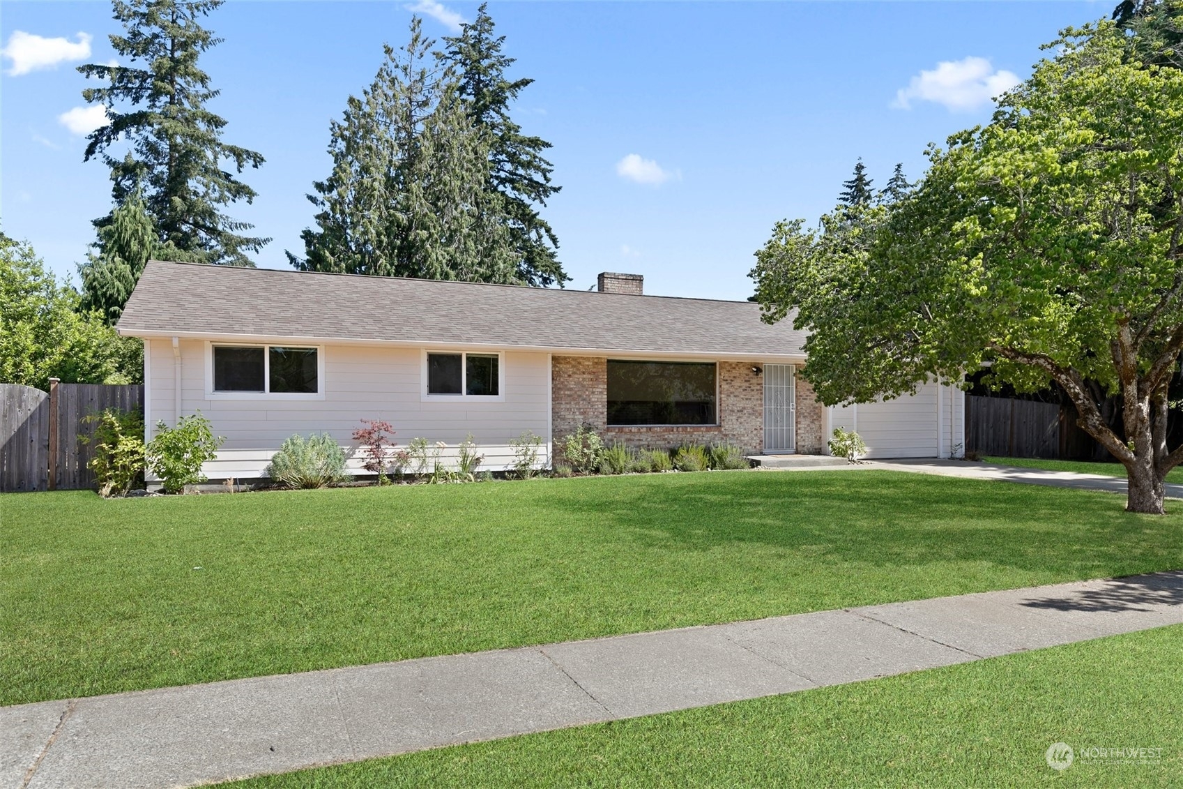 Property Photo:  1103 121st Street S  WA 98444 