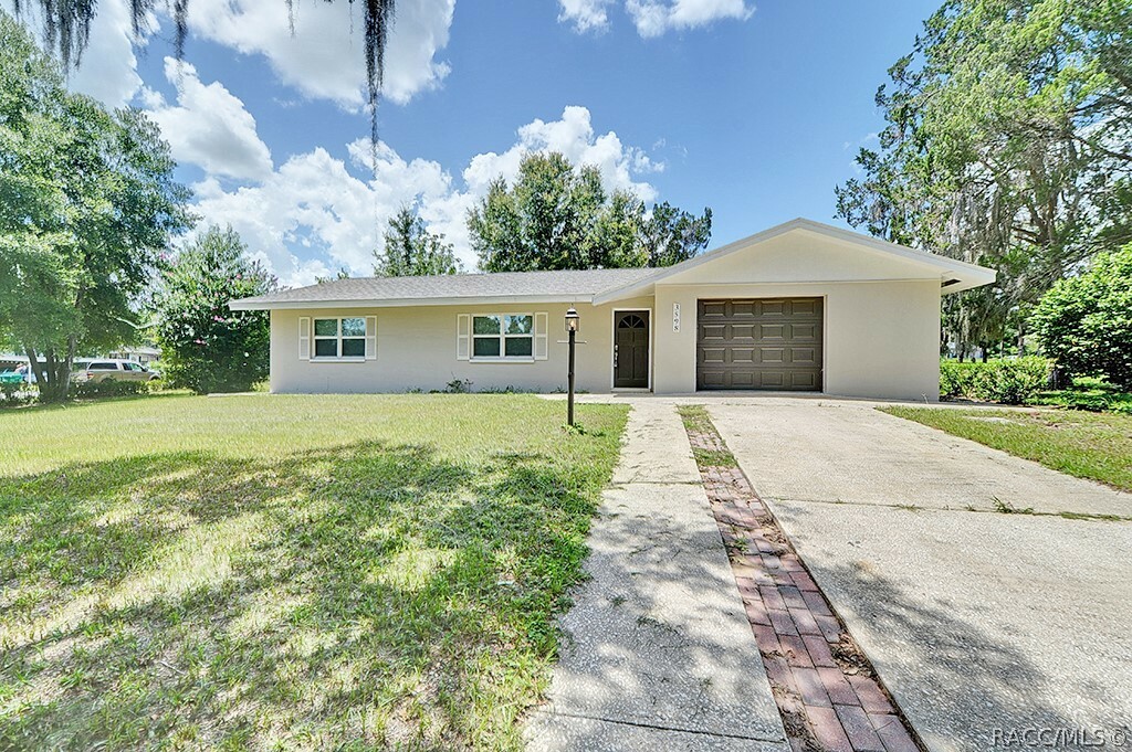 Property Photo:  3598 E Suzie Lane  FL 34452 