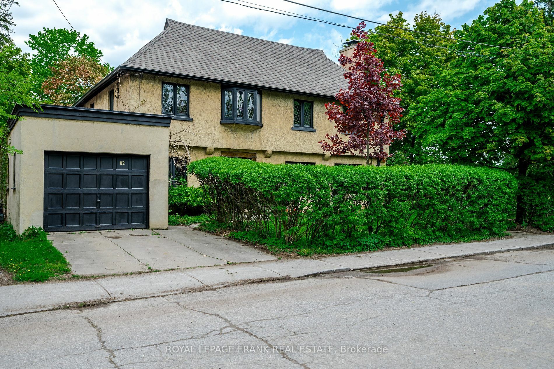 Property Photo:  82 Dublin St  ON K9H 3A9 