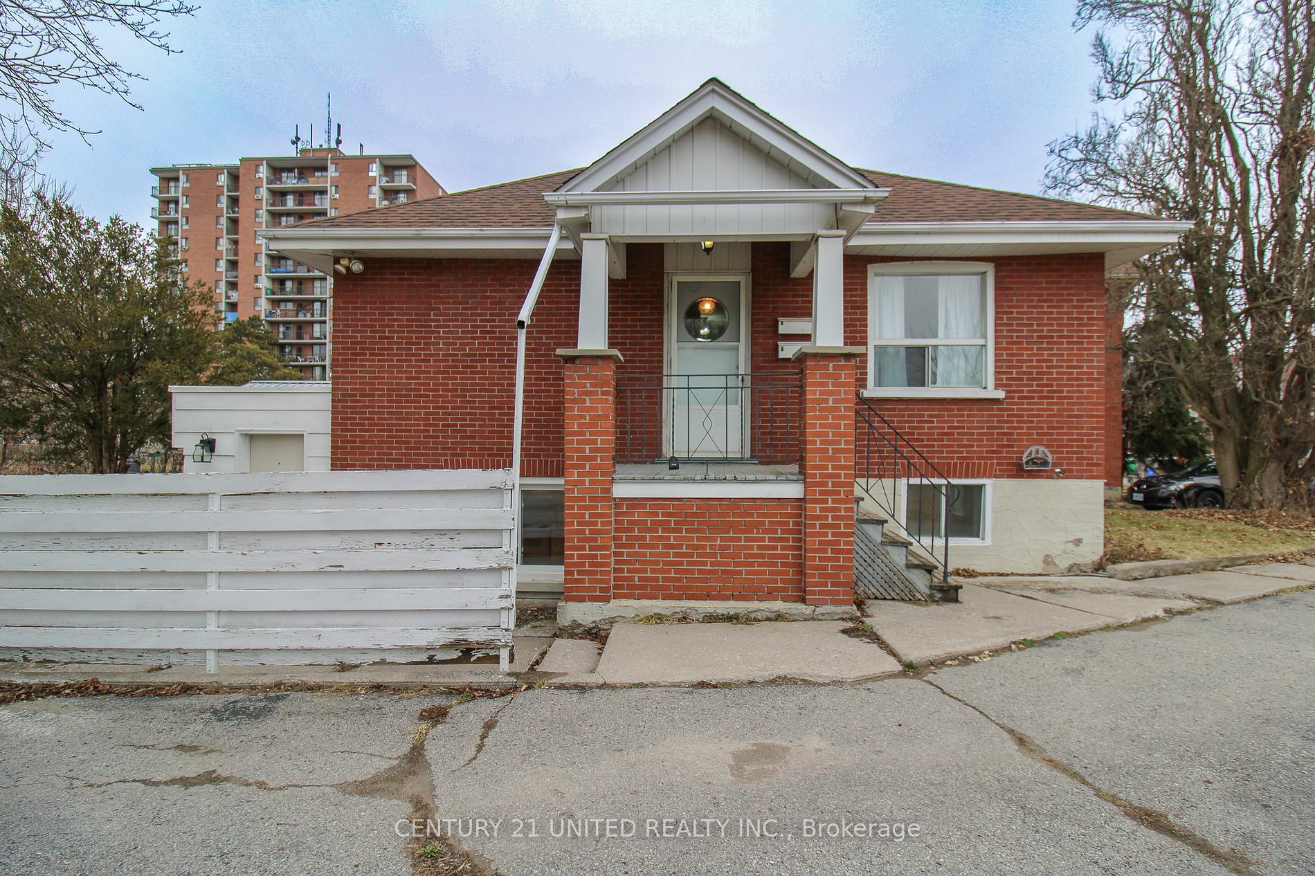 Photo de la propriété:  186 Westcott St  ON K9J 2G8 