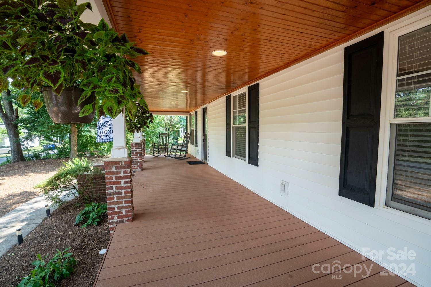 Property Photo:  103 Walters Street  NC 28078 