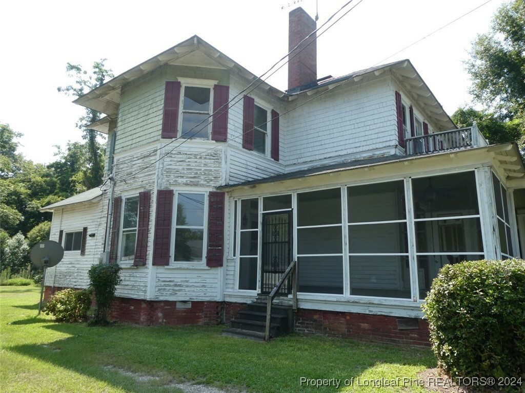 Property Photo: 409 W Main Street NC 28383