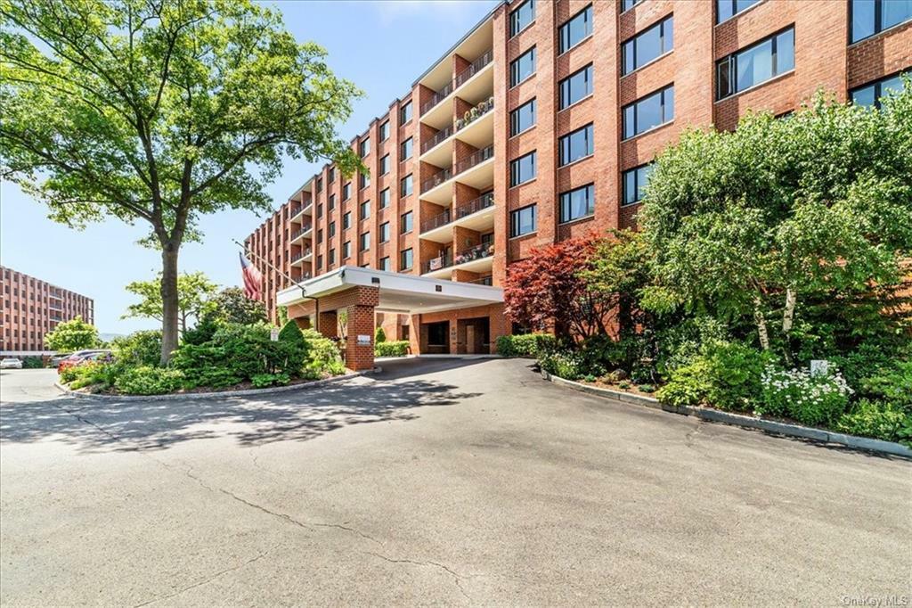 Property Photo:  16 Rockledge Avenue 7J-2  NY 10562 