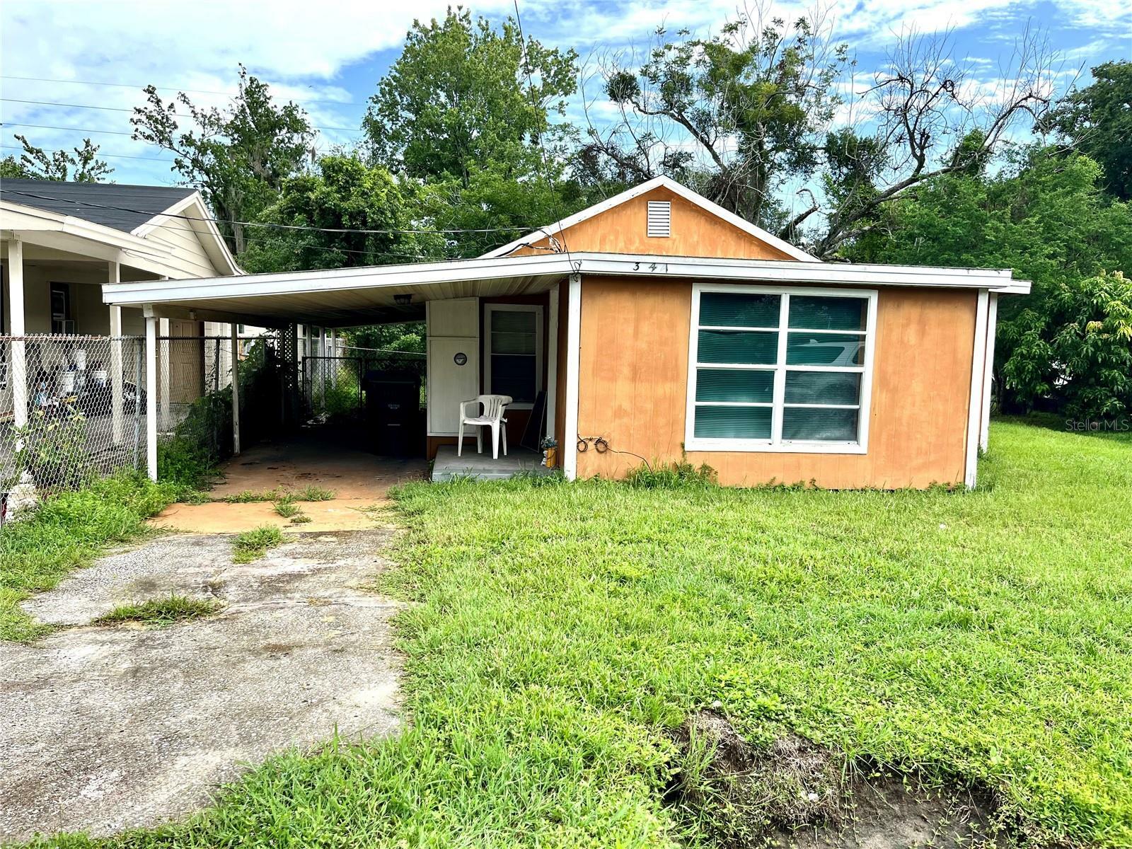 Property Photo:  341 E Lafayette Street  FL 34787 