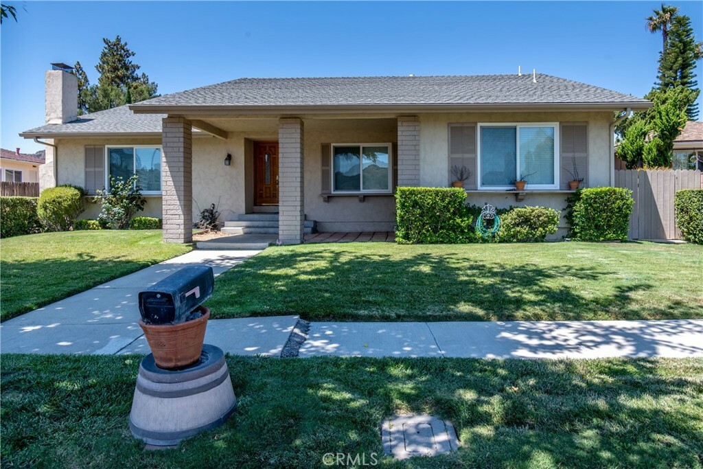 Property Photo:  2644 Velarde Drive  CA 91360 