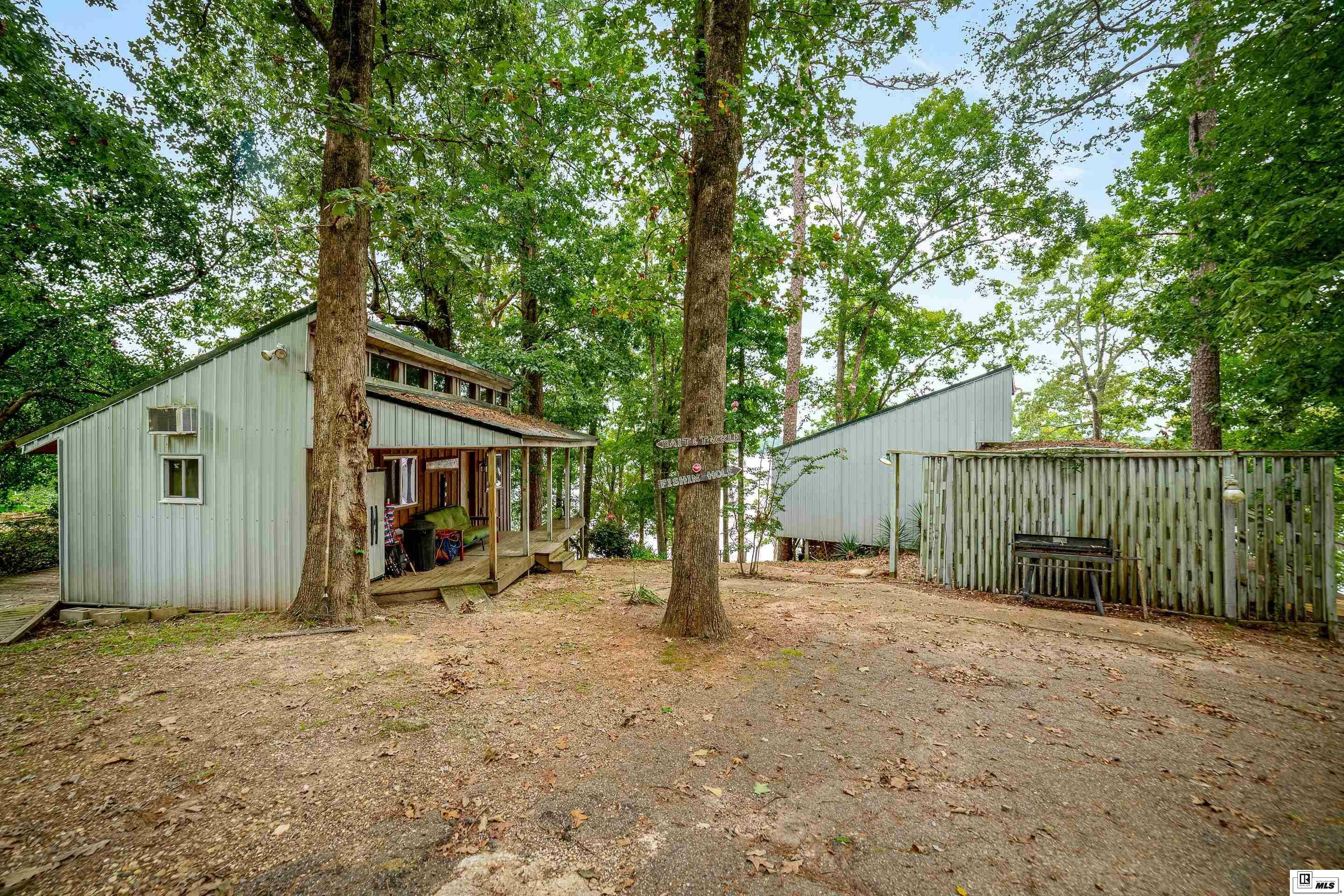 Property Photo:  129 Dorrell Lane  LA 71040 