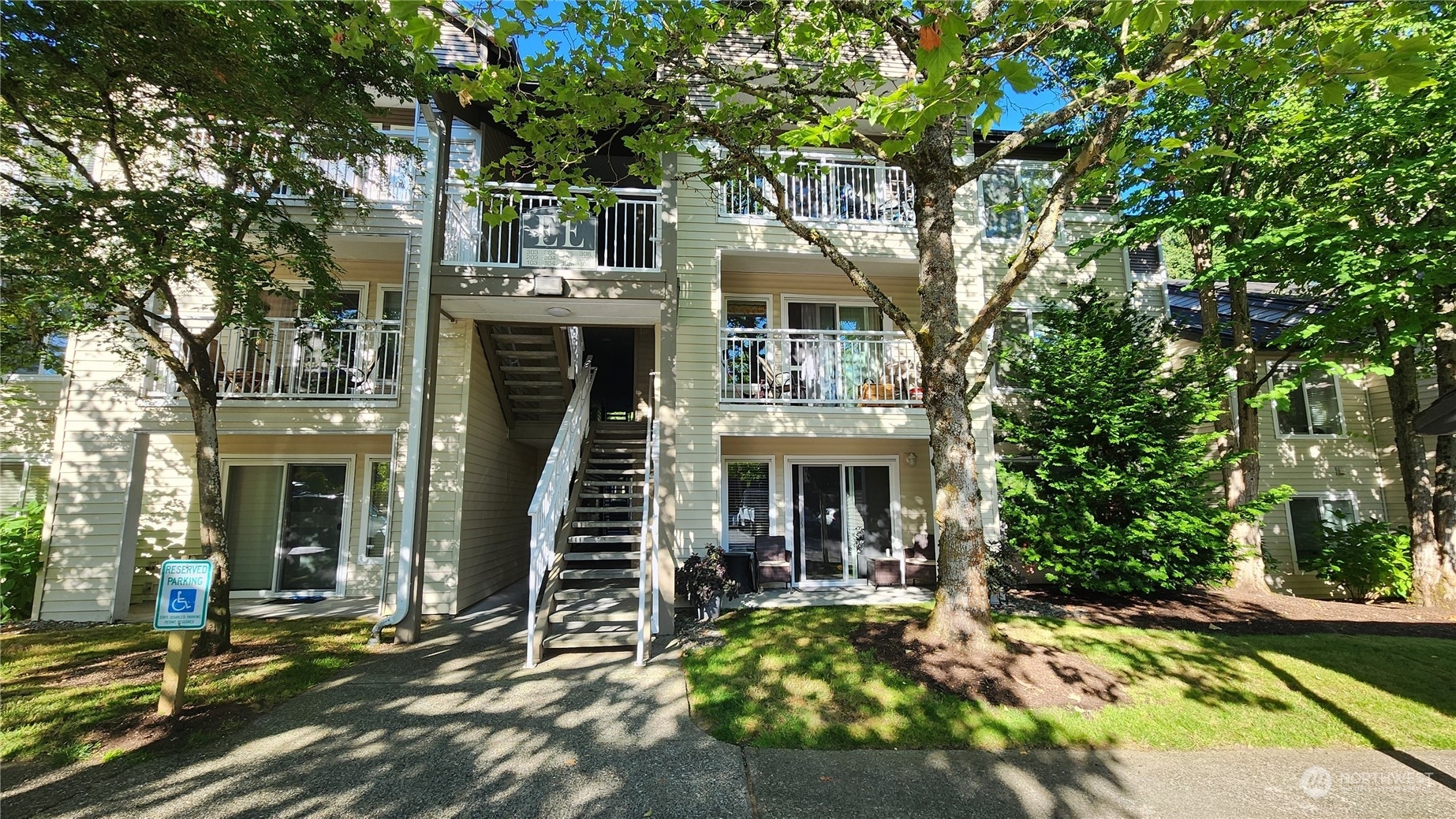 Property Photo:  12303 Harbour Pointe Blvd Ee104  WA 98275 