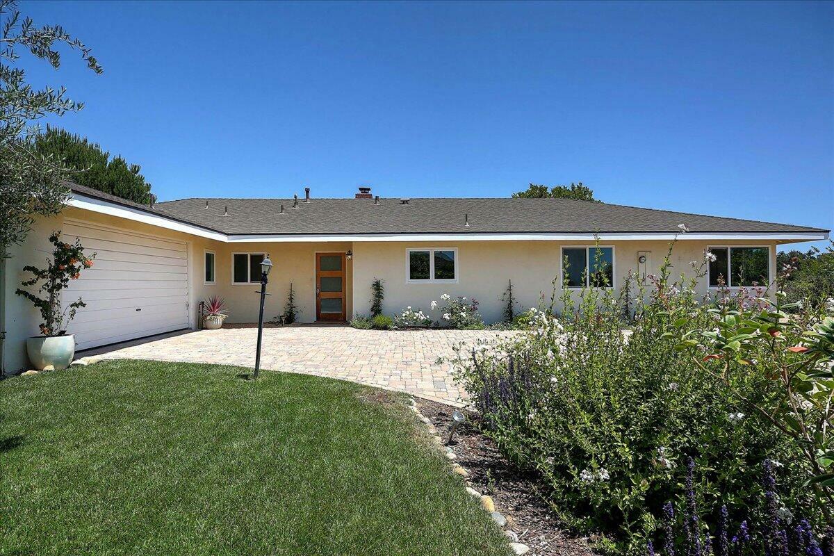 Property Photo:  226 Northridge Road  CA 93105 