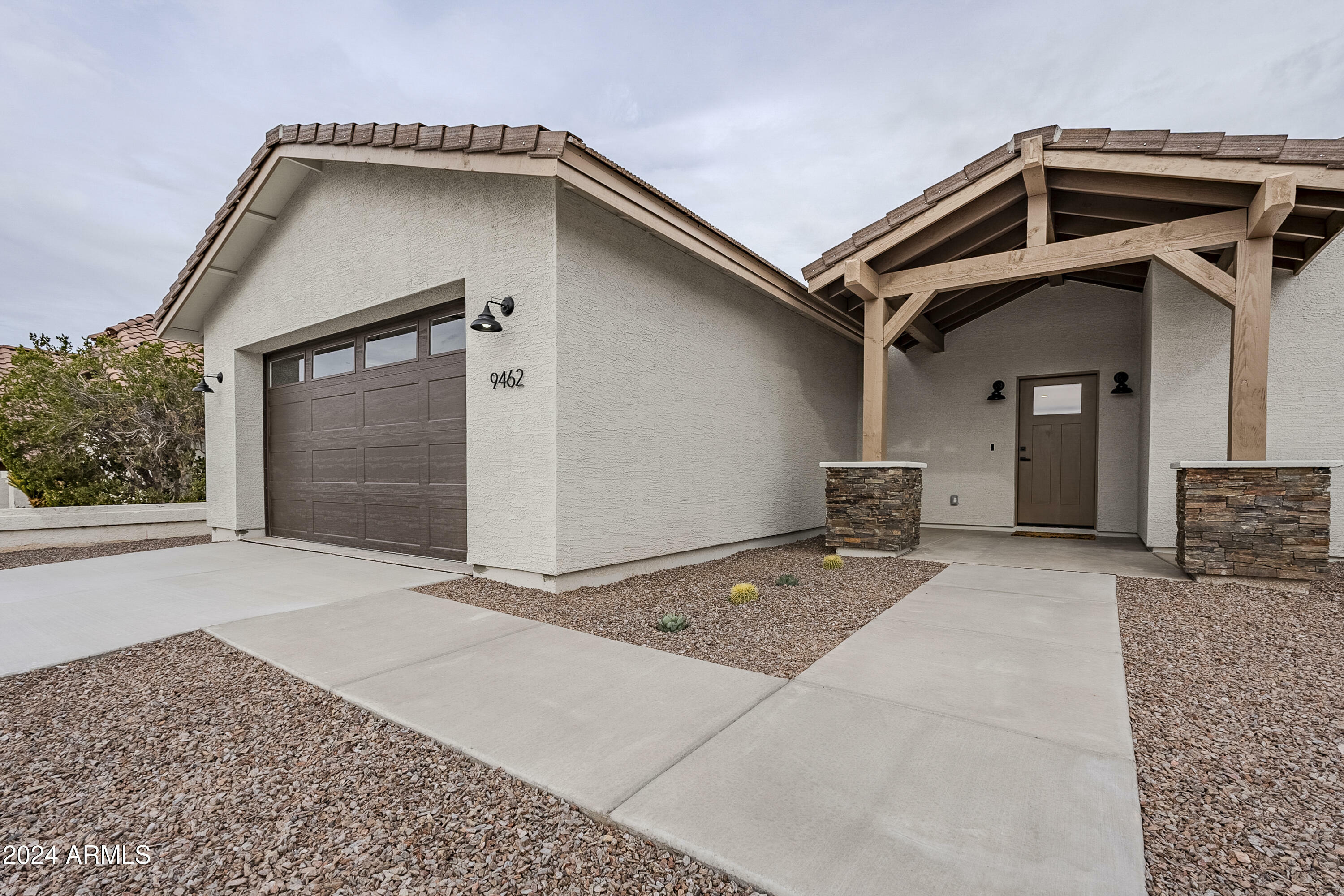 Property Photo:  9462 E Mogollon Trail  AZ 85118 