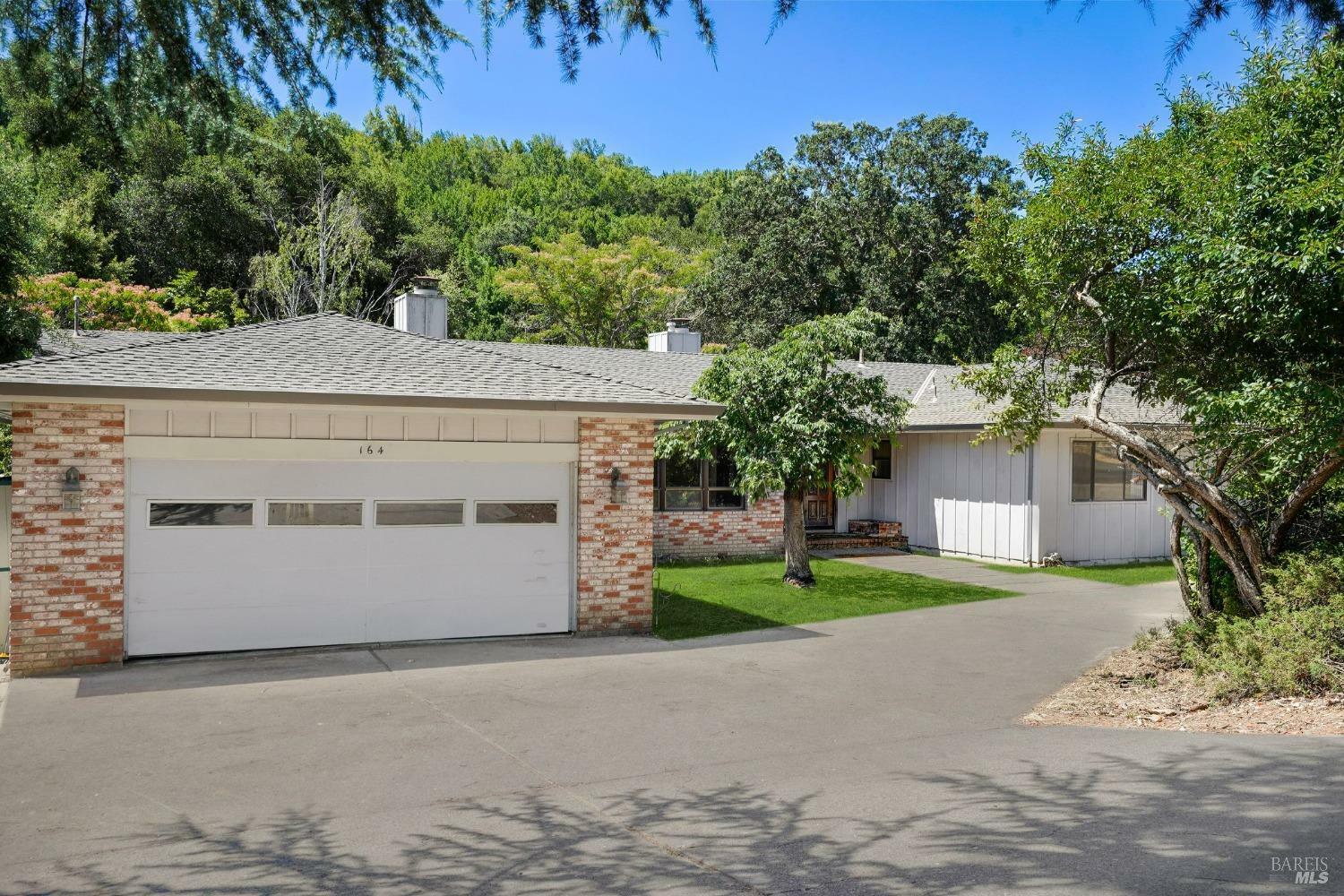 Property Photo:  164 Deer Hollow Road  CA 94960 