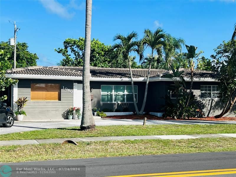 Property Photo:  1040 Lyons Park Dr  FL 33060 