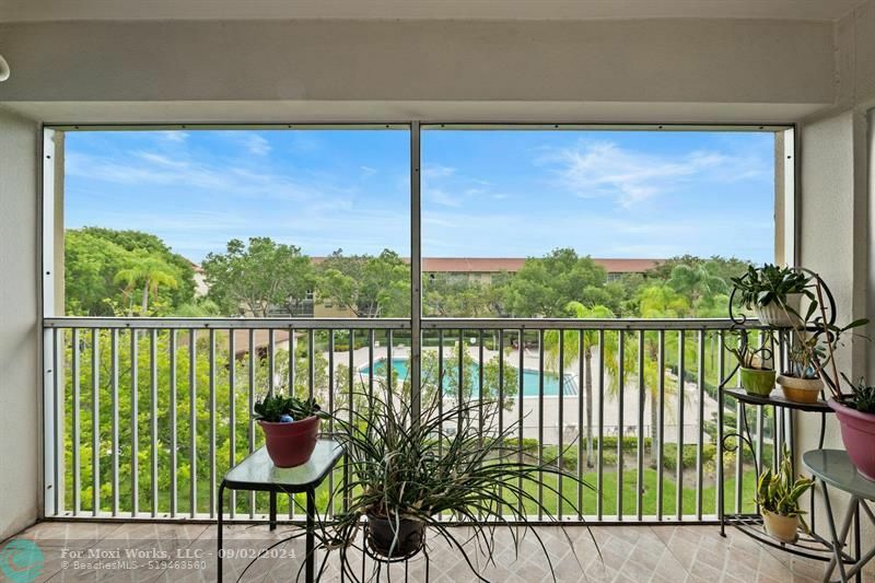 Property Photo:  1351 SW 125th Ave 412S  FL 33027 