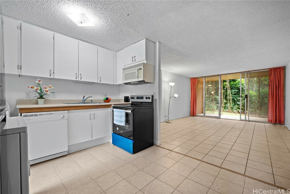 Property Photo:  95-269 Waikalani Drive C101  HI 96789 