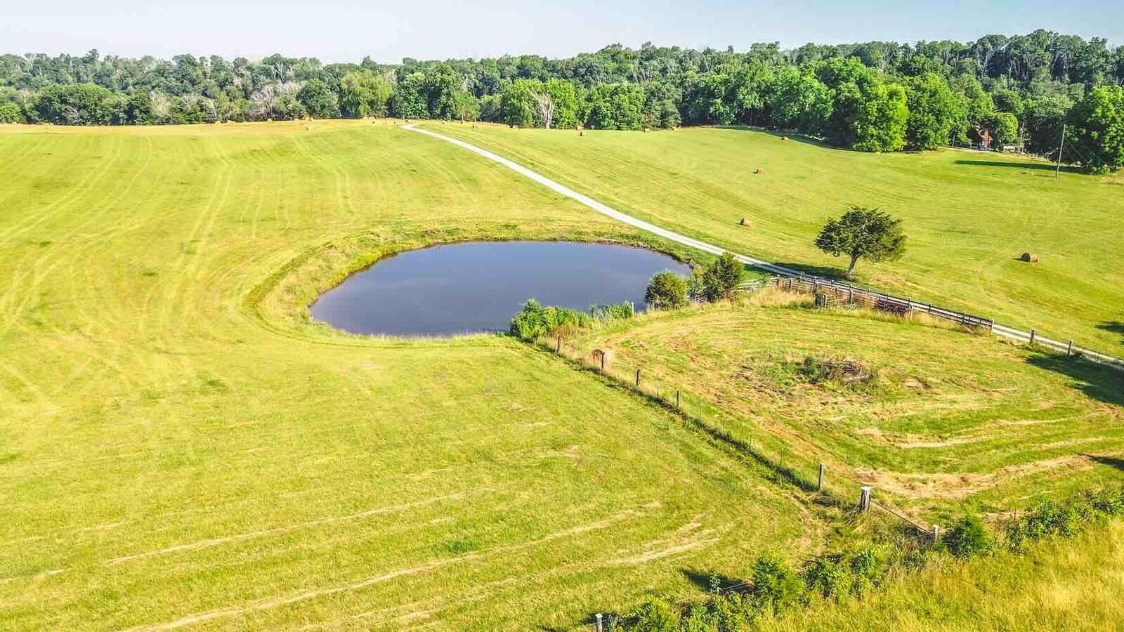 Property Photo: 3100 Tanyard Branch Road KY 40444