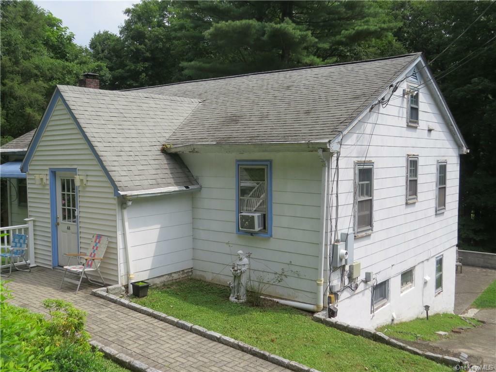 Property Photo:  44 Haviland Road  NY 10512 