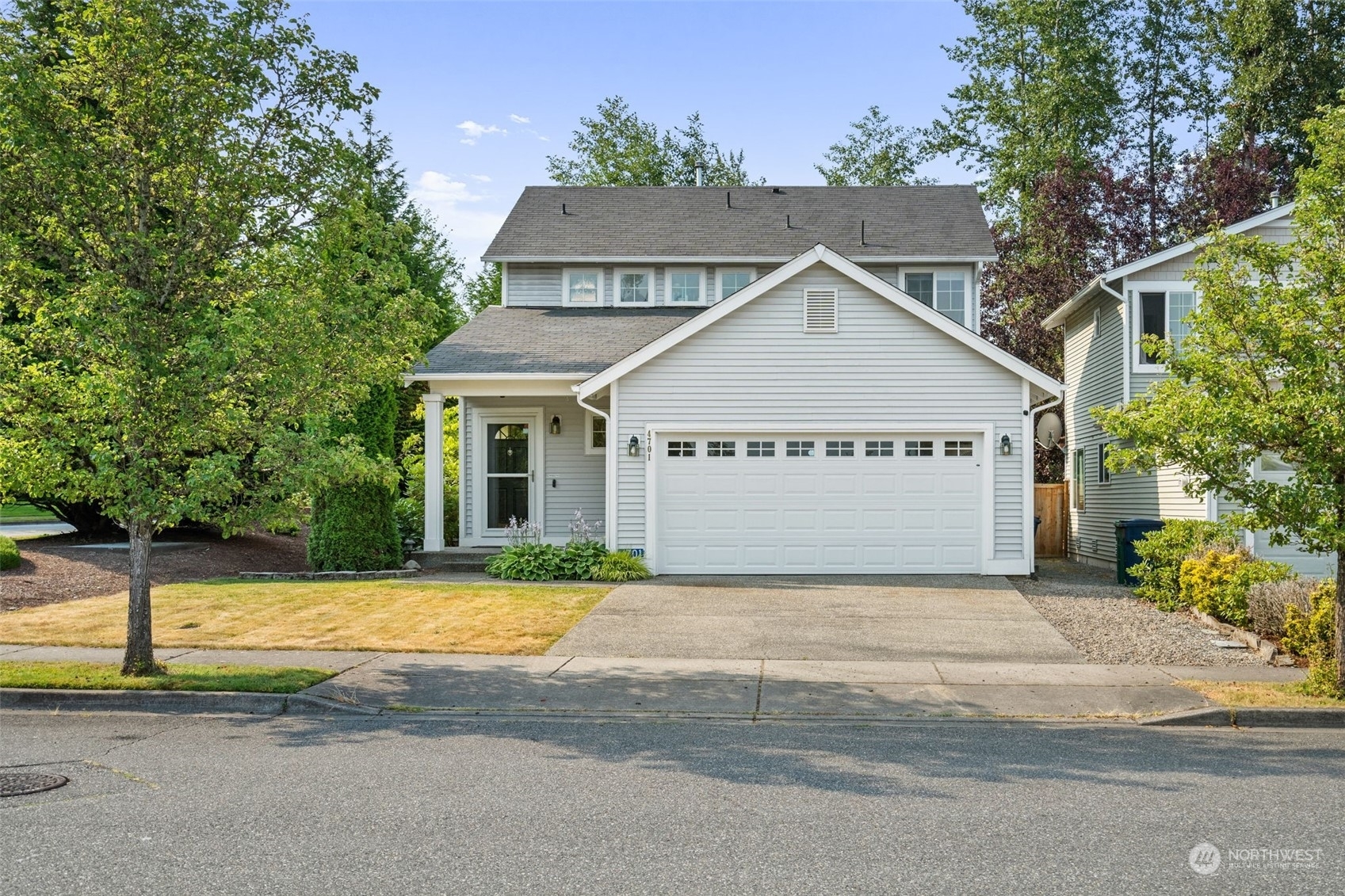 Property Photo:  4701 Glacier Street  WA 98273 