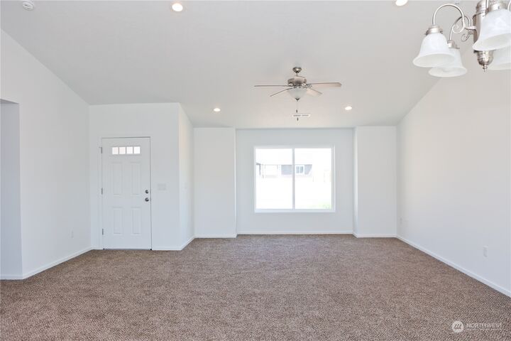 Property Photo:  714  O Street NE  WA 98848 