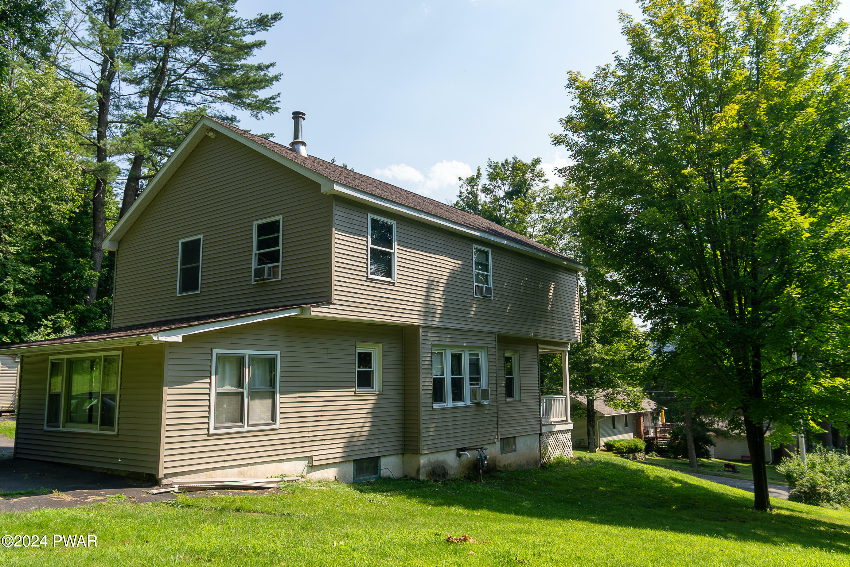 Property Photo:  337 Highland Street  PA 18428 