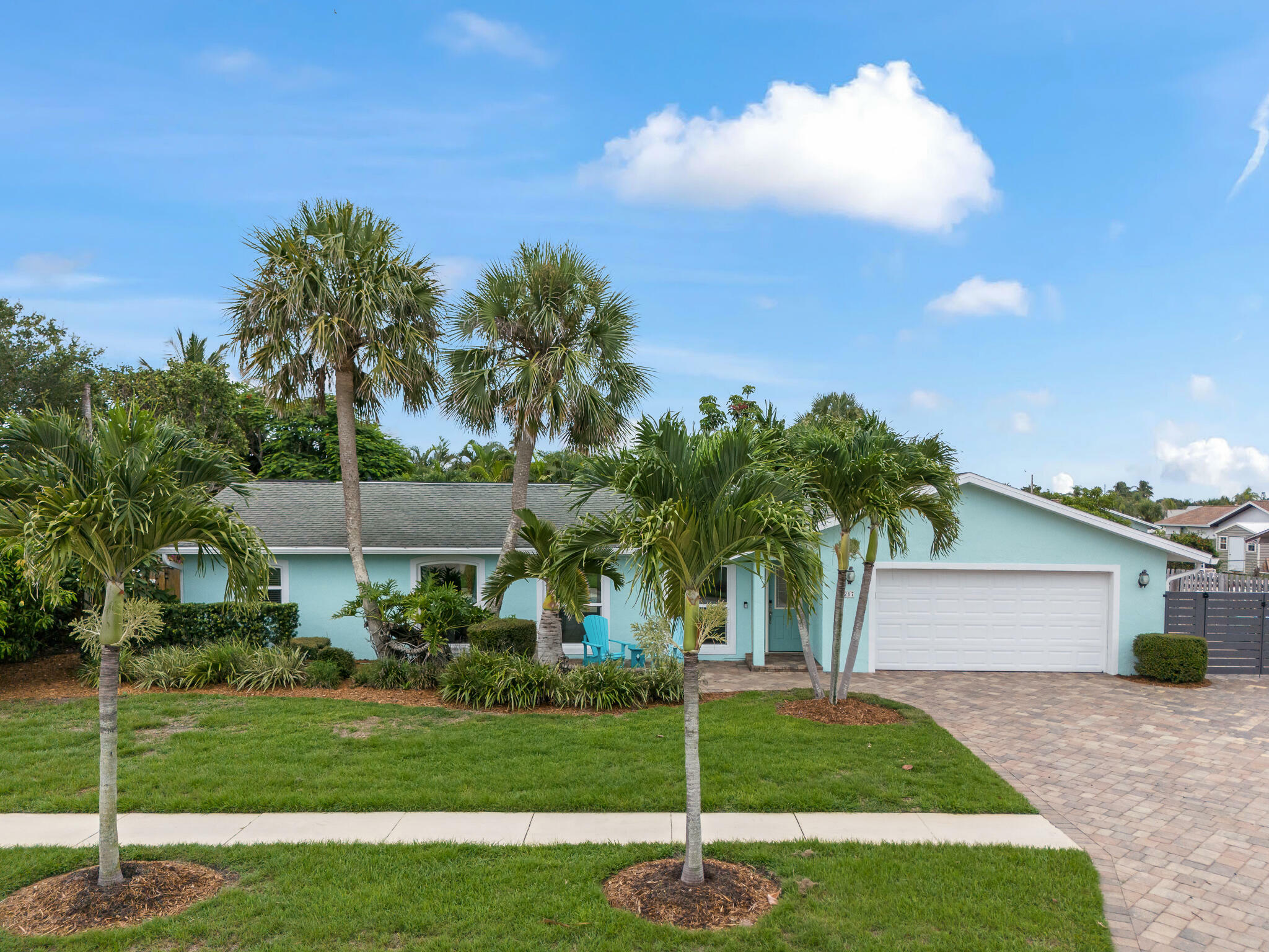 Property Photo:  217 Ash Avenue  FL 32951 