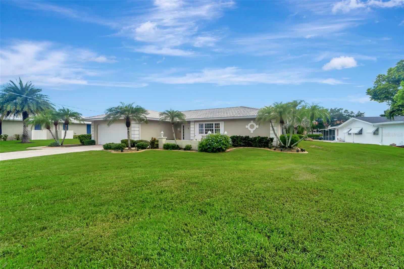 Property Photo:  124 Tina Island Drive  FL 34229 