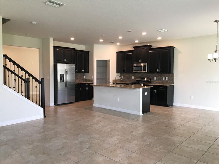 Property Photo:  7814 Purple Finch Street  FL 34787 