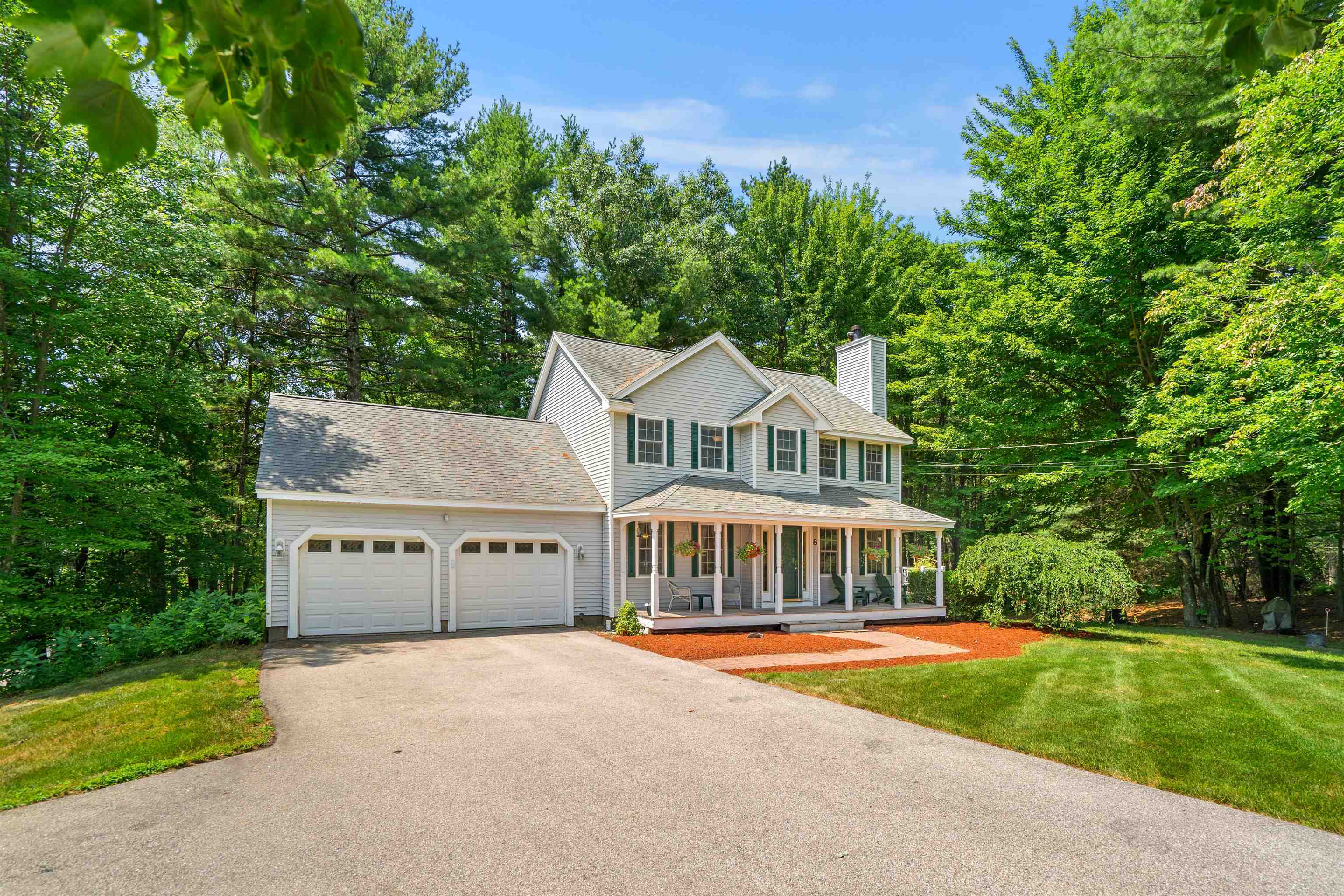 Property Photo:  8 Buttonbush Lane  NH 03052 