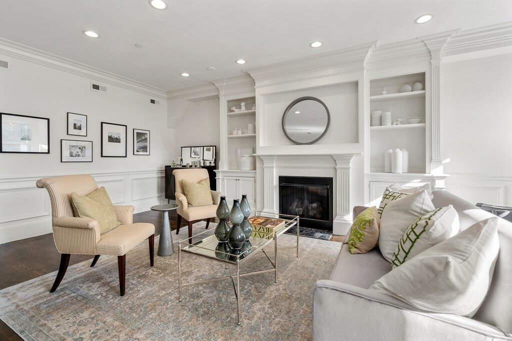 Property Photo: 329 Commonwealth 5 MA 02115