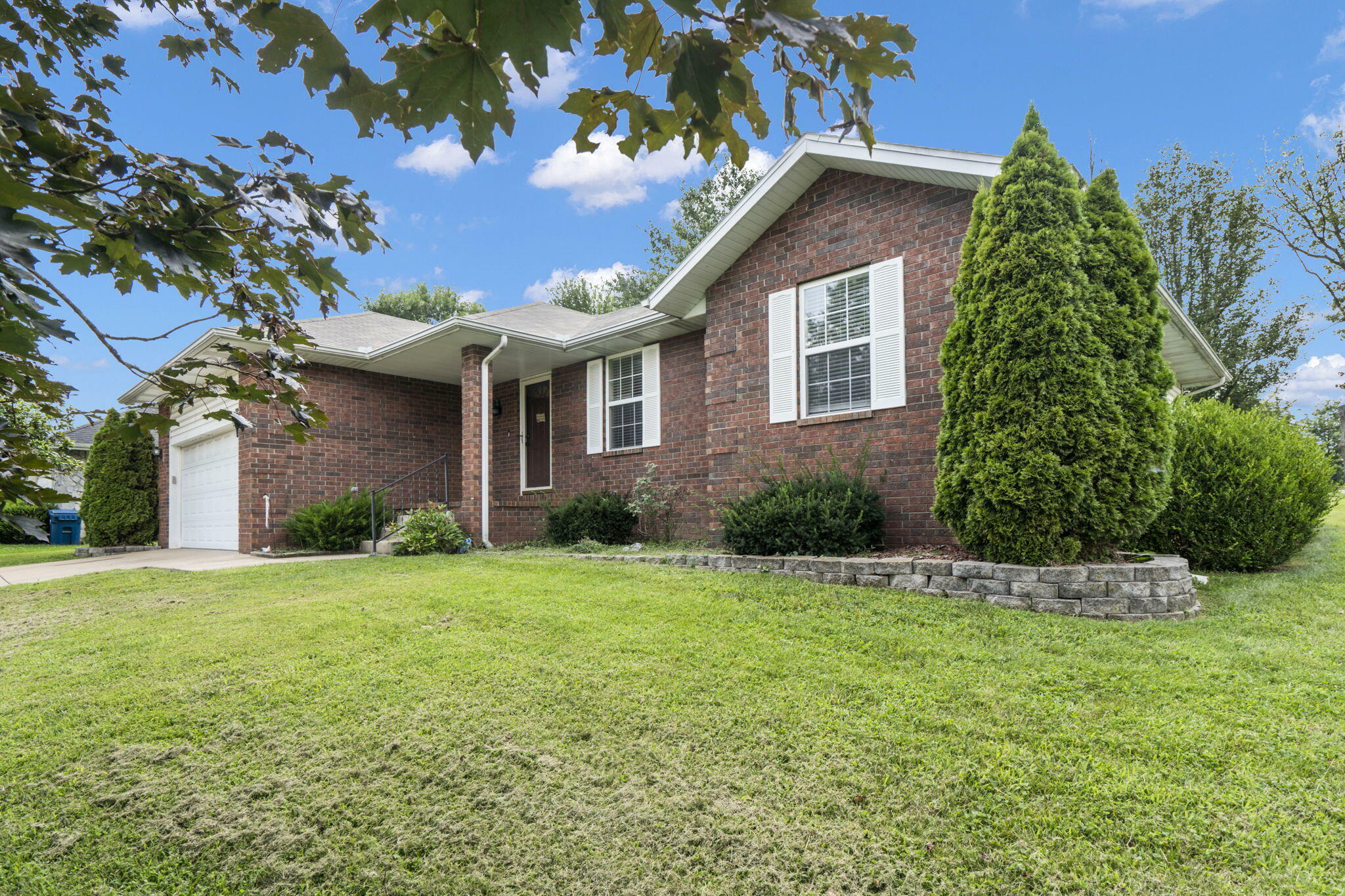 Property Photo:  209 Shady Acres Circle  MO 65714 