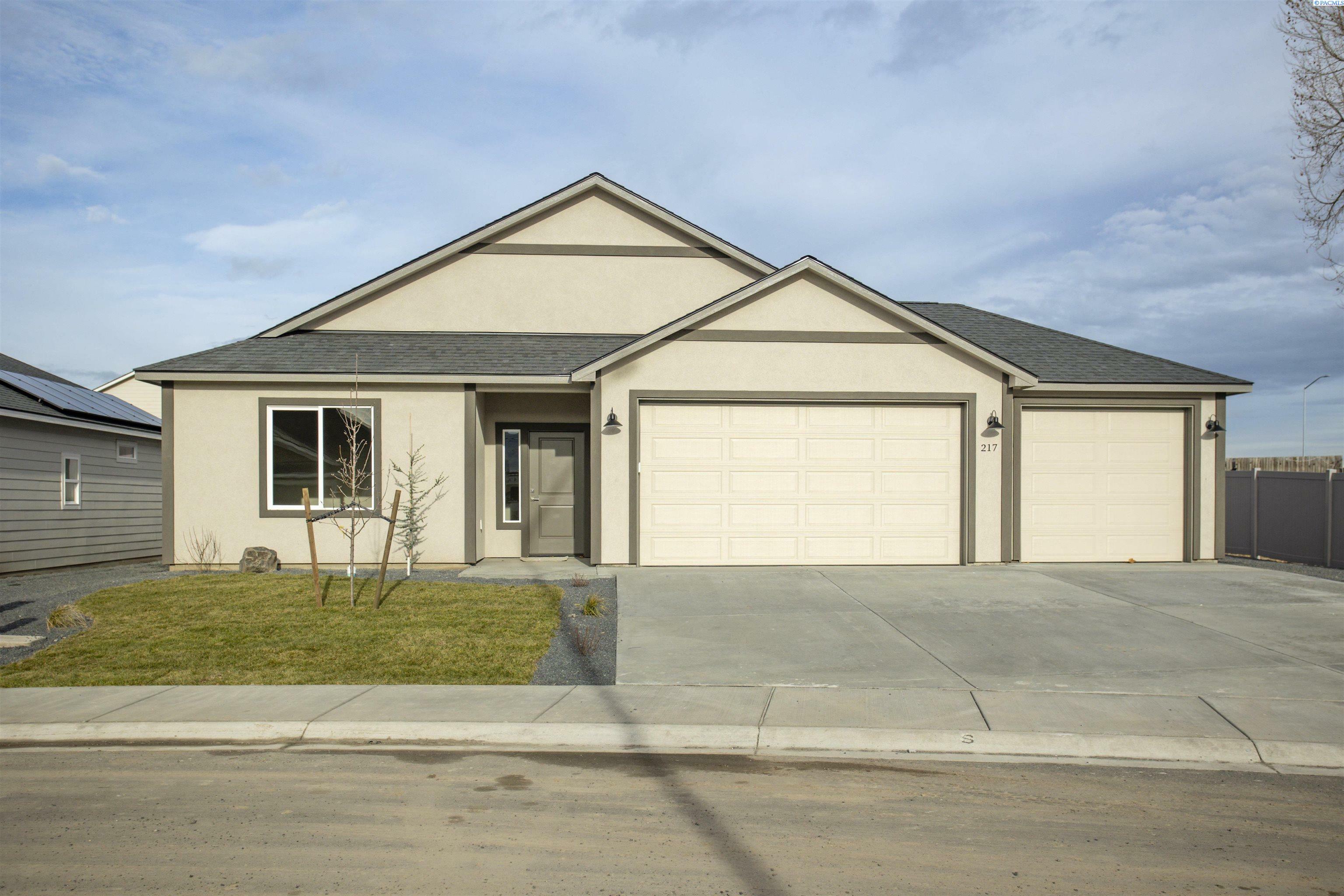 217 Bratton Street  Prosser WA 99350 photo