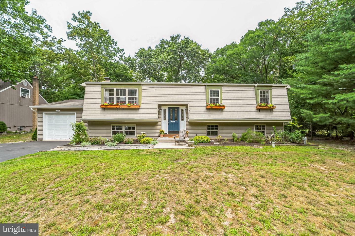 Property Photo:  305 Cherry Road  NJ 08053 