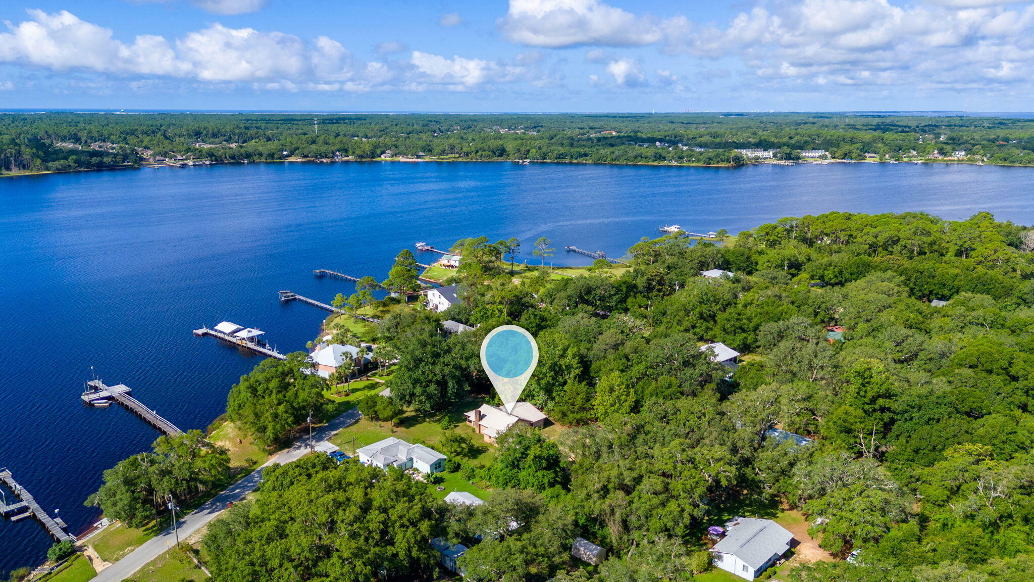 Property Photo:  2998 Holley Point Road  FL 32566 