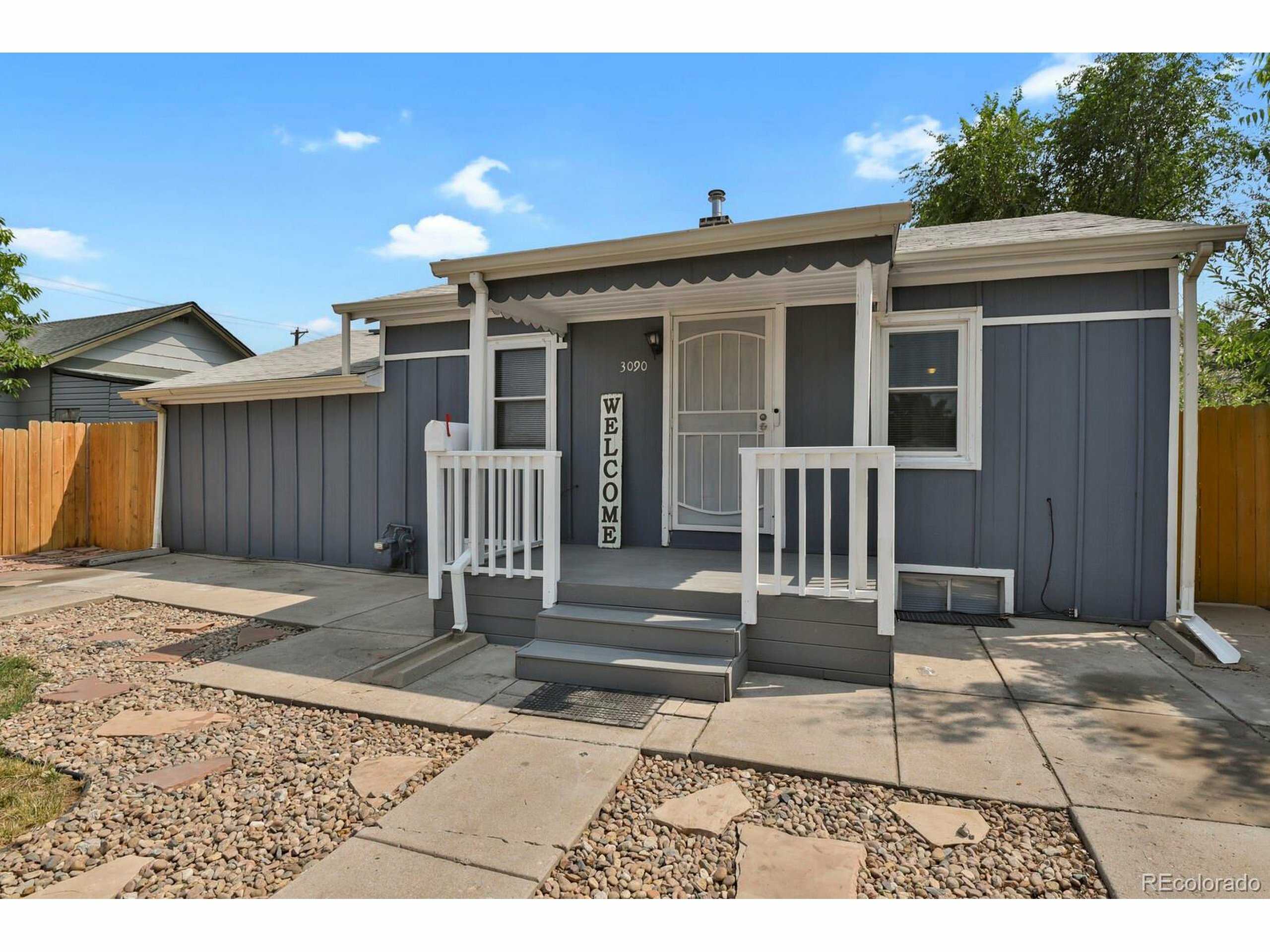 Property Photo:  3090 W Walsh Pl  CO 80219 