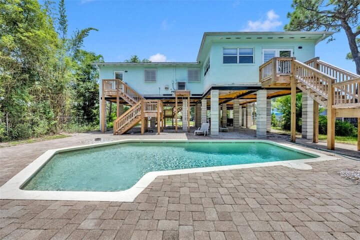 Property Photo:  610 Goodwin Avenue  FL 32169 