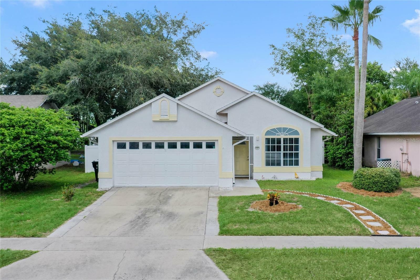 Property Photo:  11404 Kenley Circle  FL 32824 