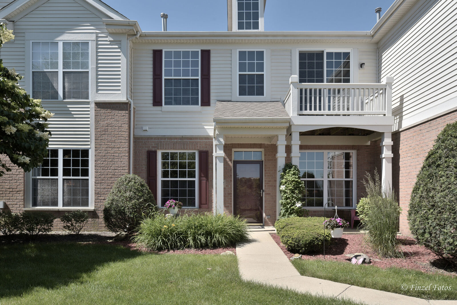 Property Photo: 4252 Savoy Lane IL 60050