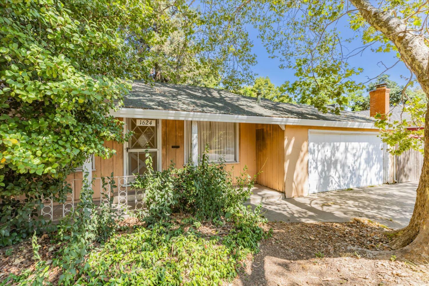 Property Photo:  1624 Maryland Avenue  CA 95691 