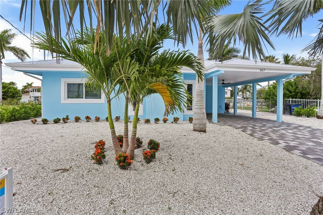 Property Photo:  267 Flamingo Street  FL 33931 