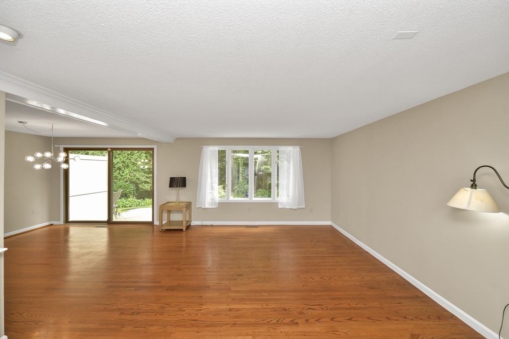 Property Photo:  770 Salisbury St 2  MA 01609 