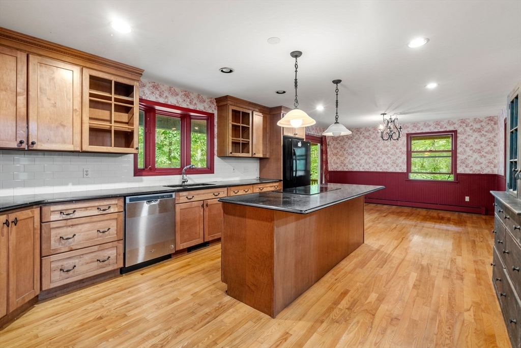 Property Photo:  66 Old Douglas Road  MA 01570 