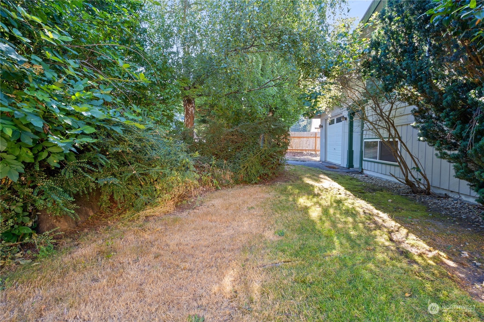 Property Photo:  16629 SE 10th St  WA 98008 